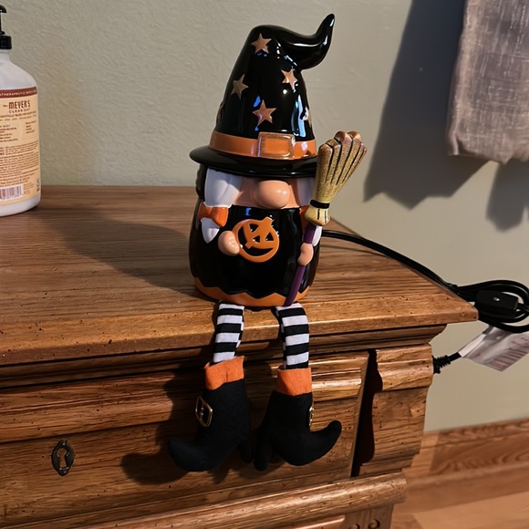 NEW Scentsy Wiked Cute warmer - Picture 5 of 5